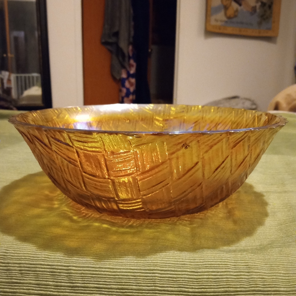 Indiana Glass Co Iridescent Marigold Glass Bowl